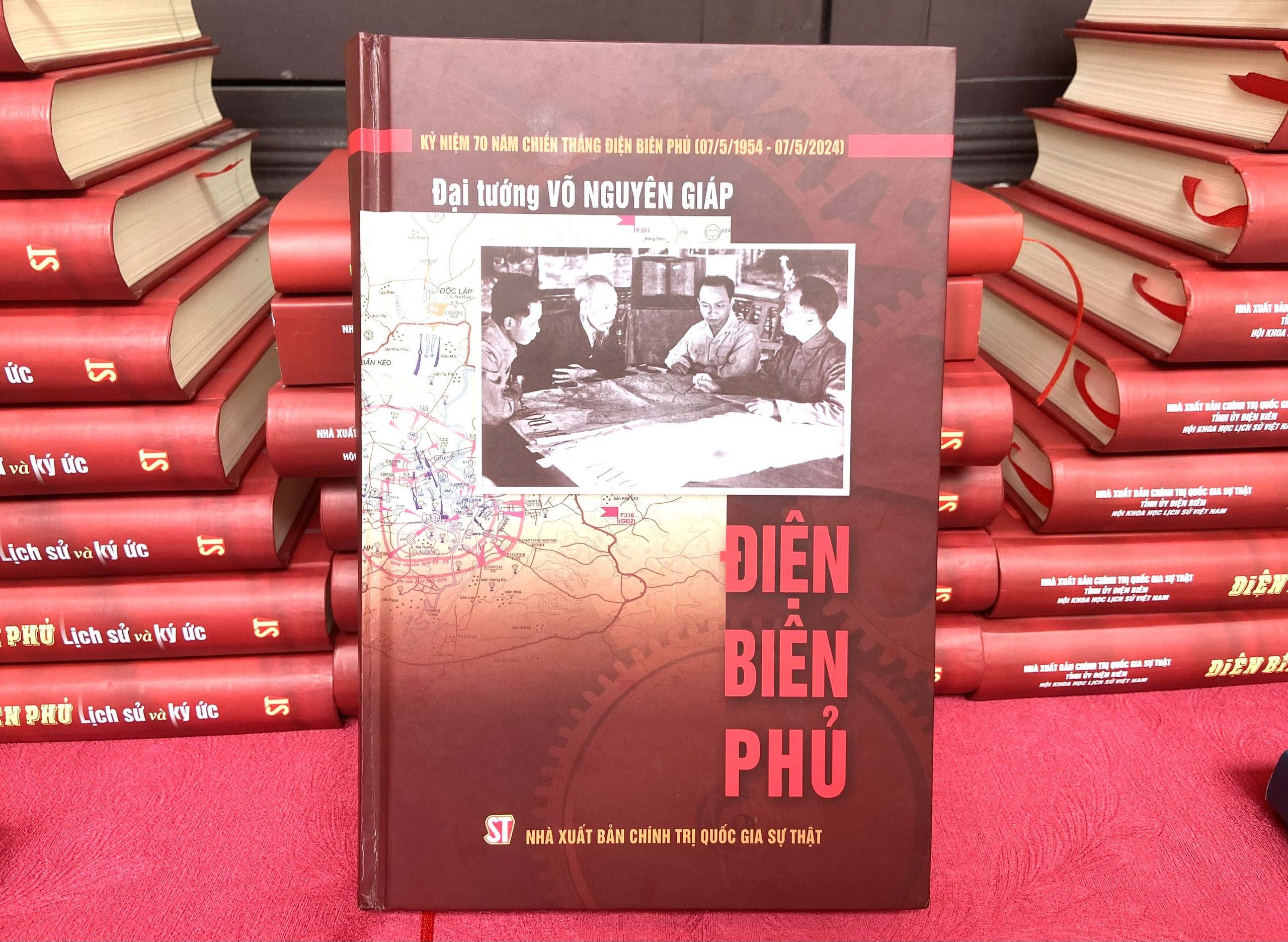 Xuất bản lần thứ chín cuốn sách “Điện Biên Phủ” của Đại tướng Võ Nguyên Giáp