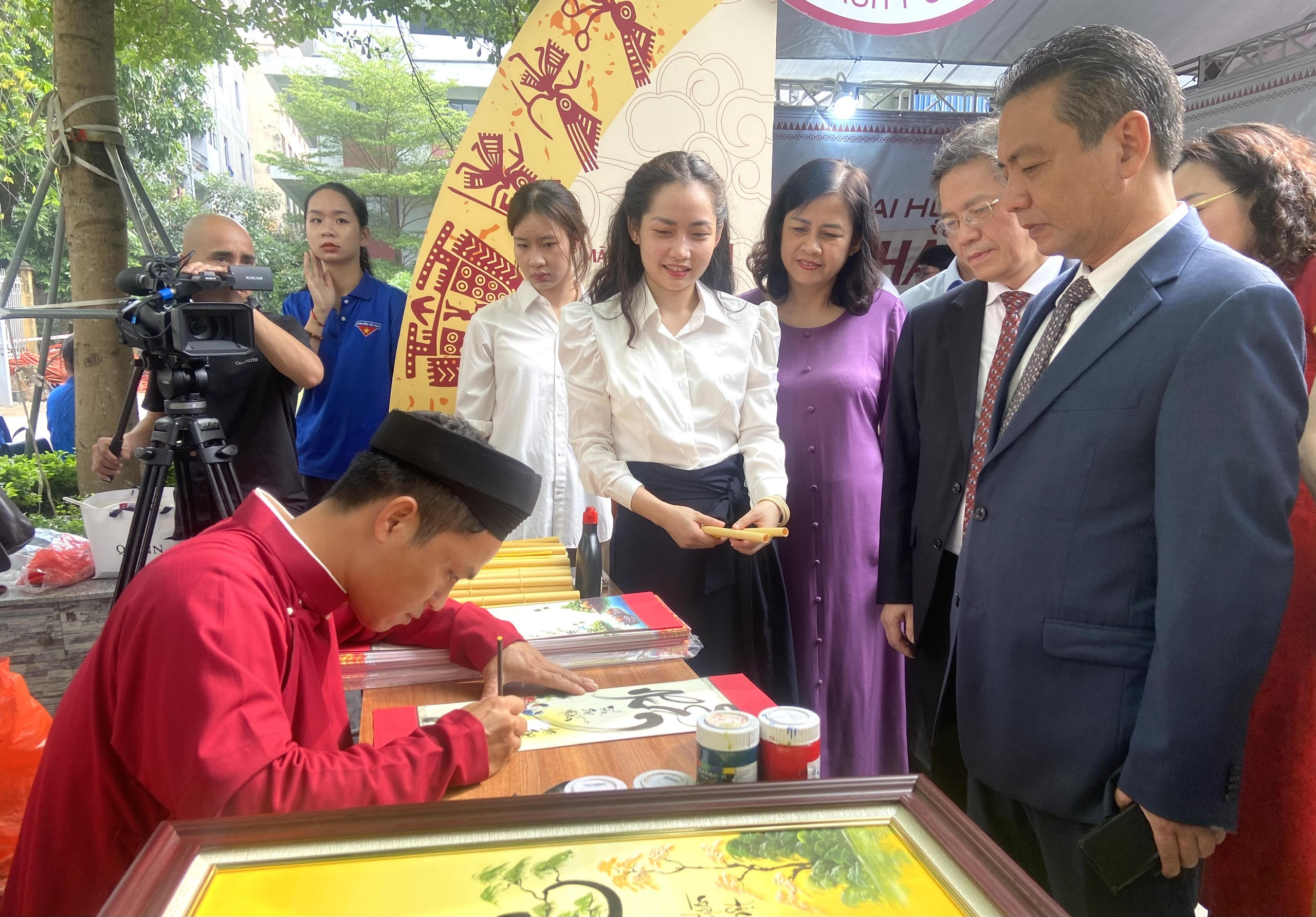 Tạo nguồn nhân lực chất lượng cao cho ngành văn hóa, thể thao, du lịch
