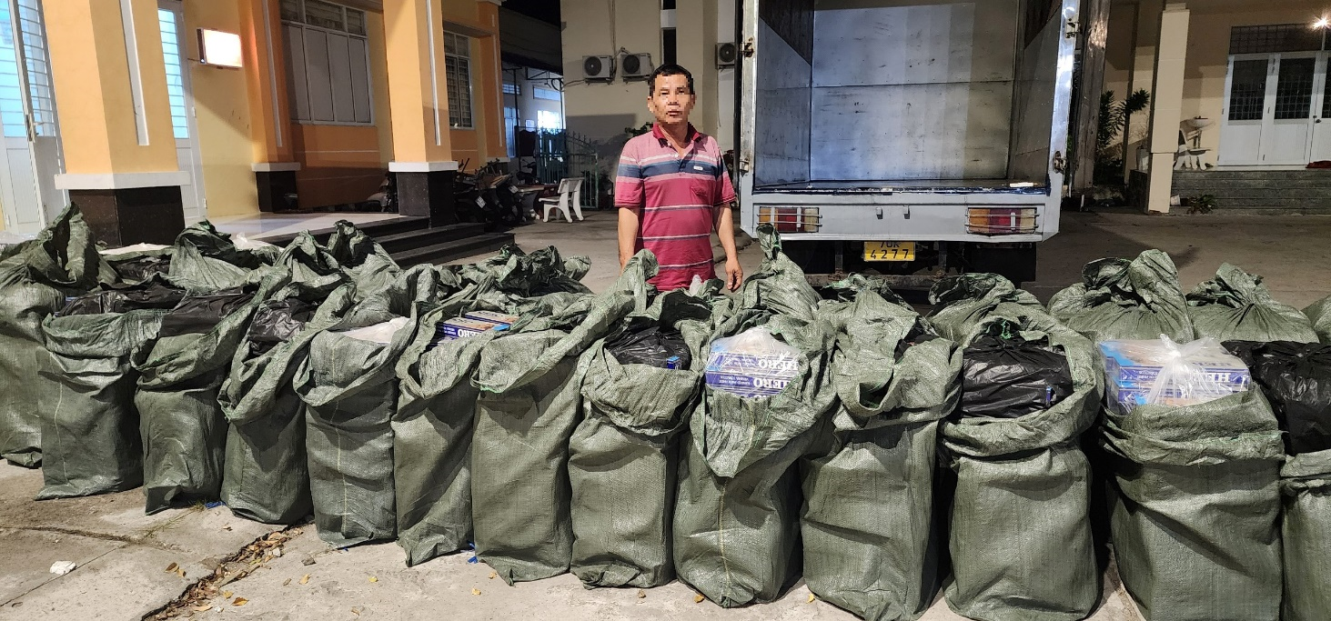 Hành vi vận chuyển thuốc lá lậu sẽ bị xử phạt như thế nào