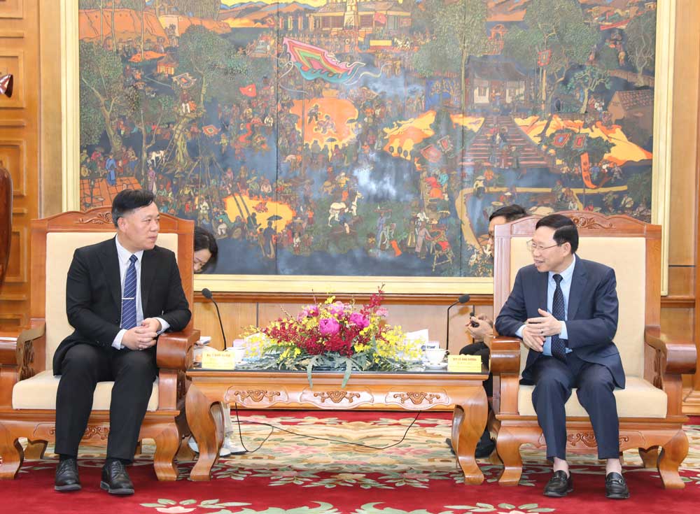 Chủ tịch UBND tỉnh Bắc Giang Lê Ánh Dương tiếp xã giao Tham tán Công sứ Trung Quốc tại Việt Nam