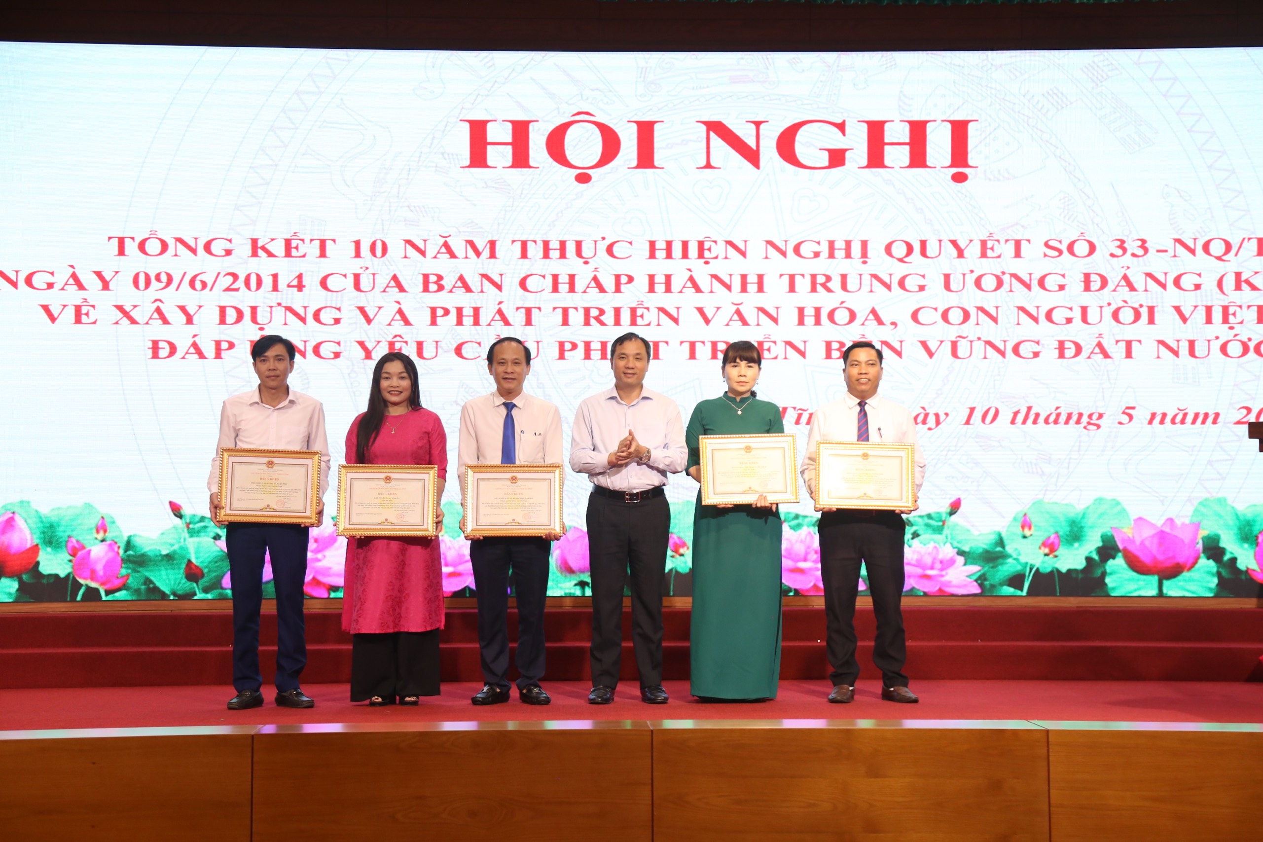 Xây dựng, phát triển văn hóa và con người Hà Tĩnh đáp ứng yêu cầu phát triển bền vững đất nước