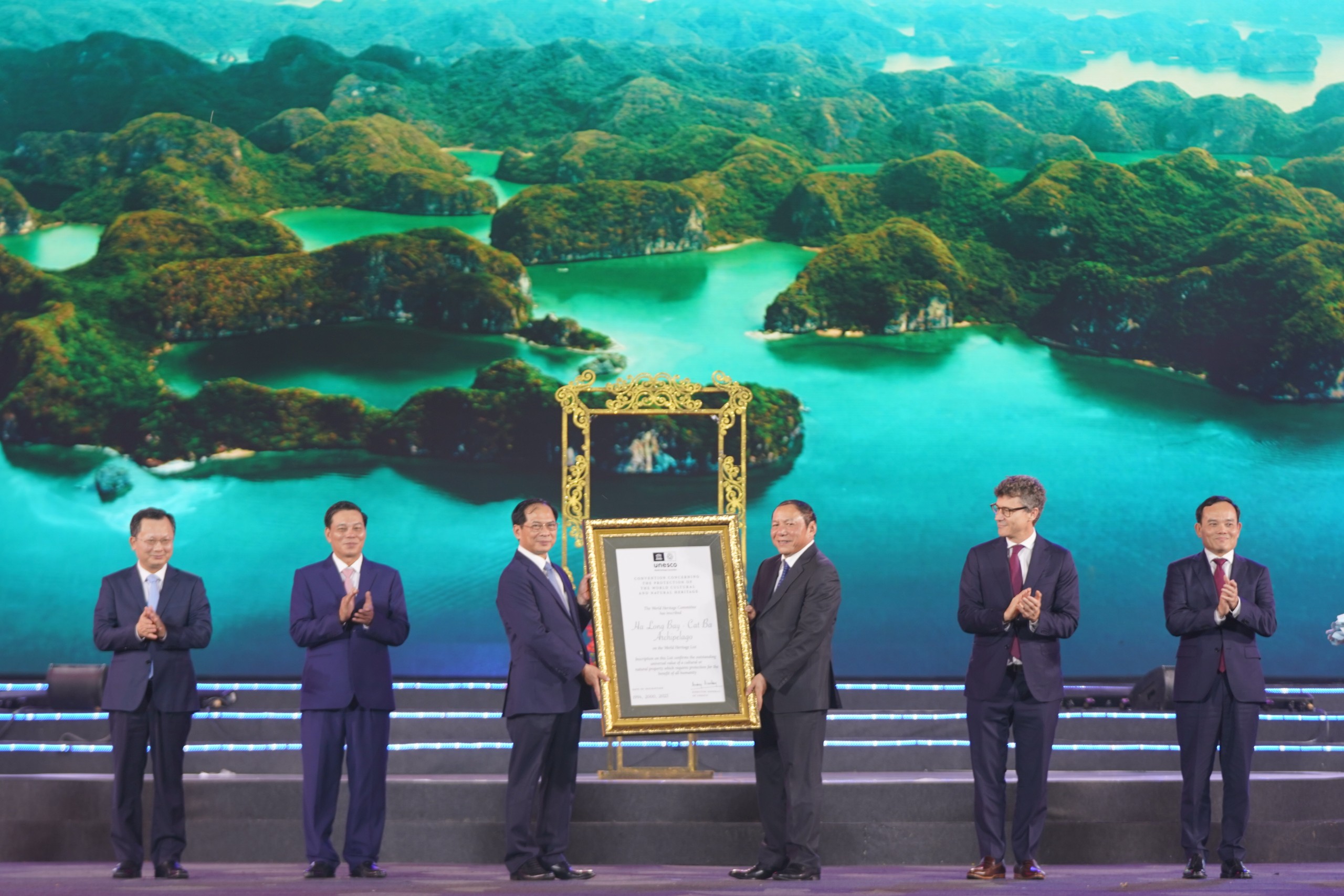 Khai mạc Lễ hội Hoa Phượng Đỏ - Hải Phòng 2024