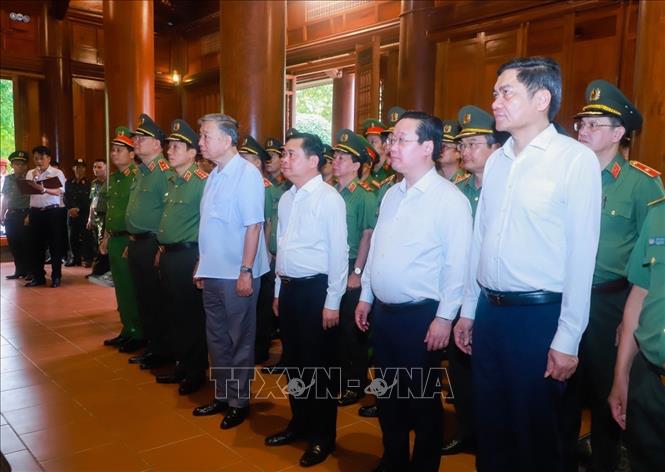 Bộ Công an tiếp tục phát huy truyền thống anh hùng, đẩy mạnh học tập, thực hiện Sáu điều Bác dạy