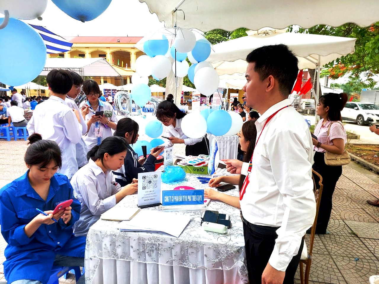 Ngày hội việc làm kết nối doanh nghiệp với người lao động