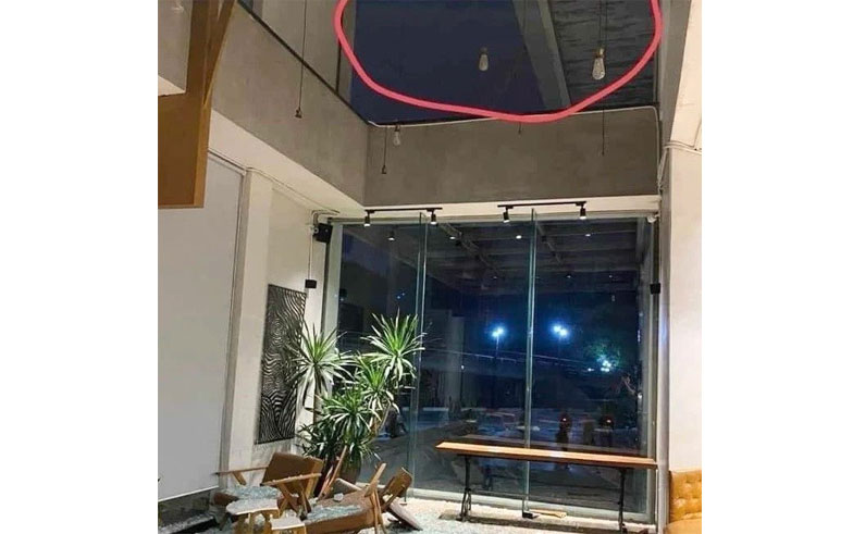 Trách nhiệm bồi thường khi bị kính của quán cà phê rơi trúng người