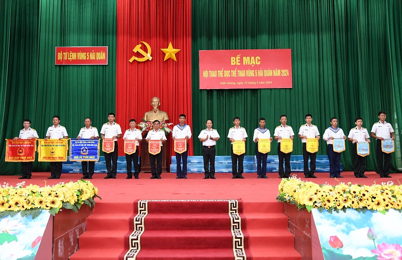 Vùng 5 Hải quân bế mạc Hội thao thể dục thể thao năm 2024