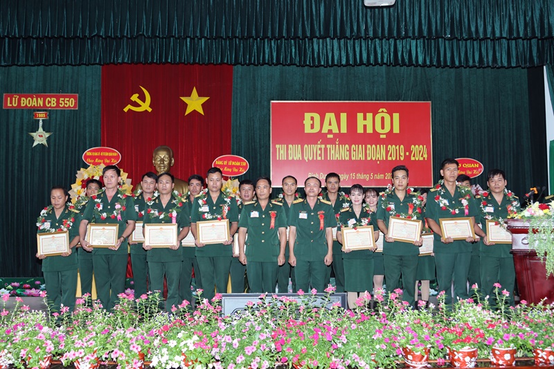Lữ đoàn Công binh 550 thúc đẩy mạnh mẽ phong trào Thi đua - Quyết Thắng