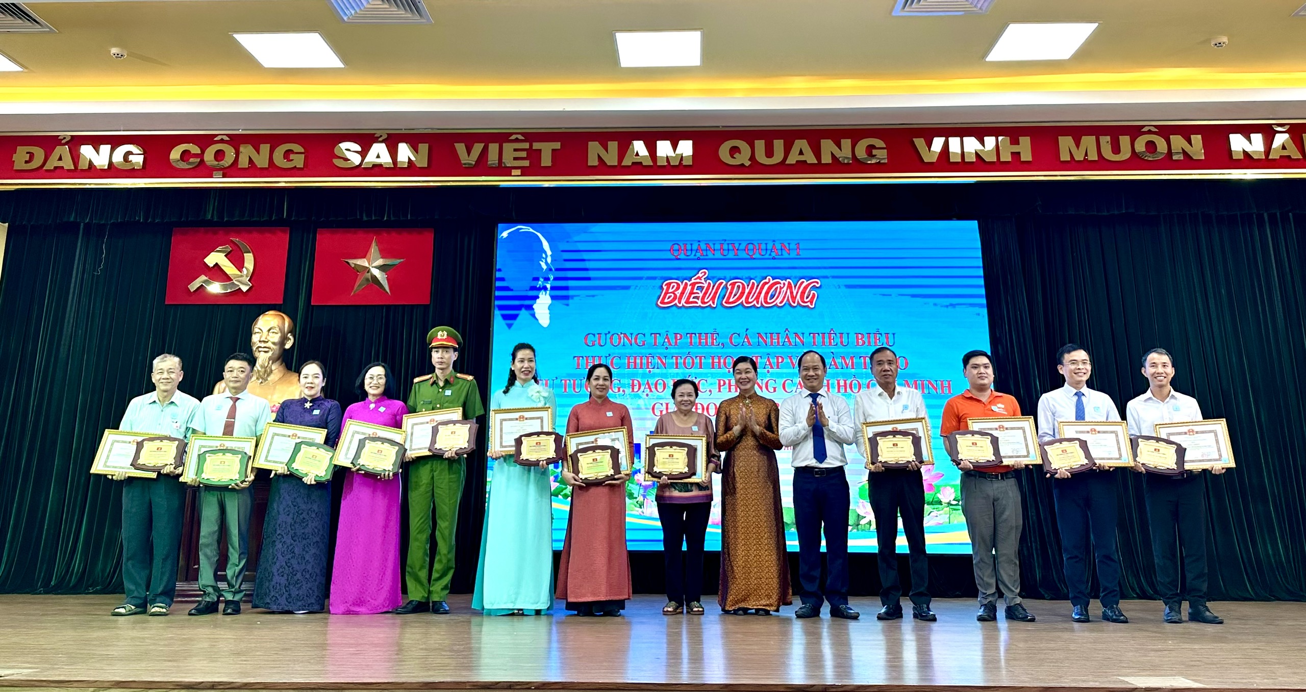 Học và làm theo Bác đoàn kết, phát huy nguồn sức mạnh để phát triển