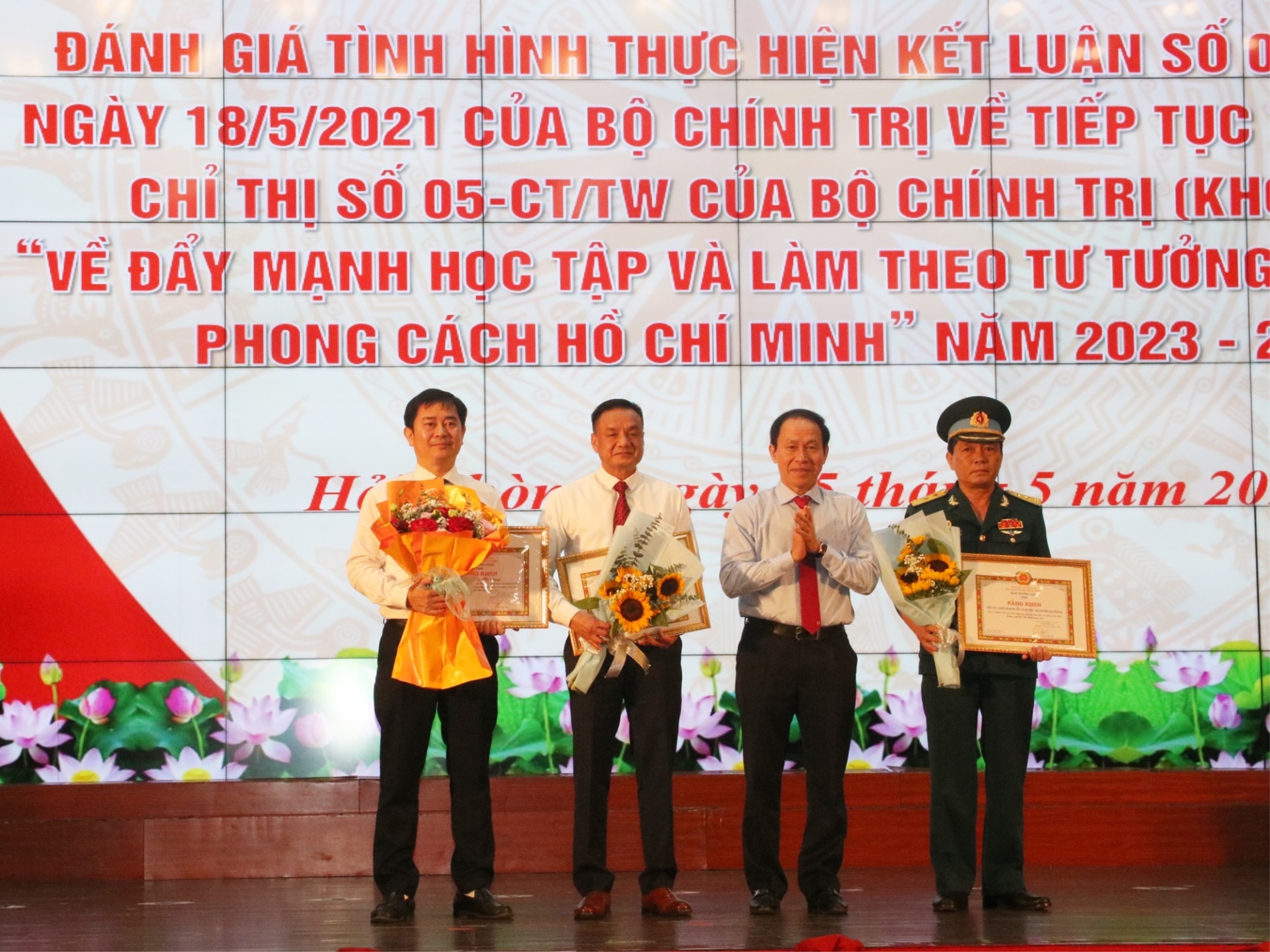 Hải Phòng đẩy mạnh học tập và làm theo tư tưởng, đạo đức, phong cách Hồ Chí Minh