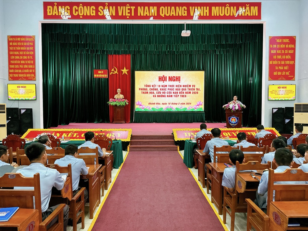 Chi đội Kiểm ngư số 4 cứu kéo thành công 80 tàu cá cùng hơn 860 ngư dân