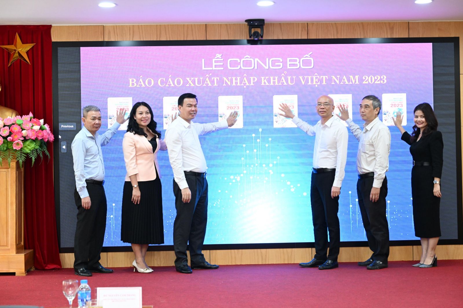 Công bố Báo cáo xuất nhập khẩu Việt Nam