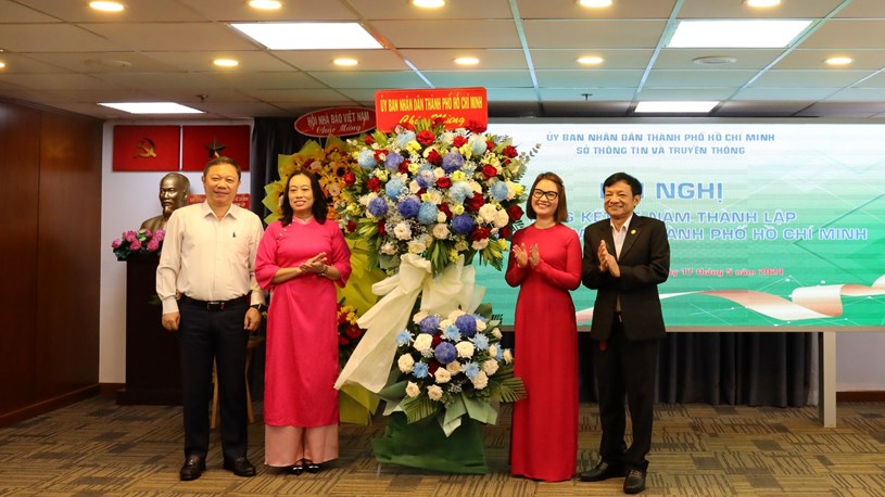 Hướng đến một trung tâm báo chí và truyền thông đa phương tiện