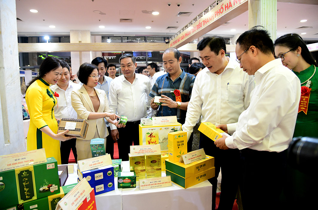 Hội chợ hàng công nghiệp nông thôn tiêu biểu khu vực phía Bắc năm 2024