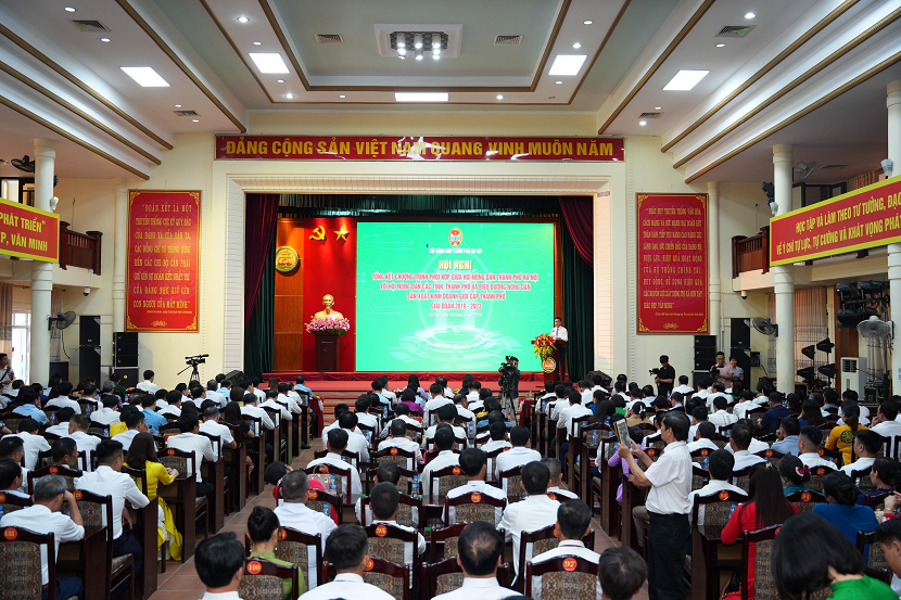 Hội Nông dân thành phố Hà Nội với Hội Nông dân cả nước Kết nối cùng vươn xa