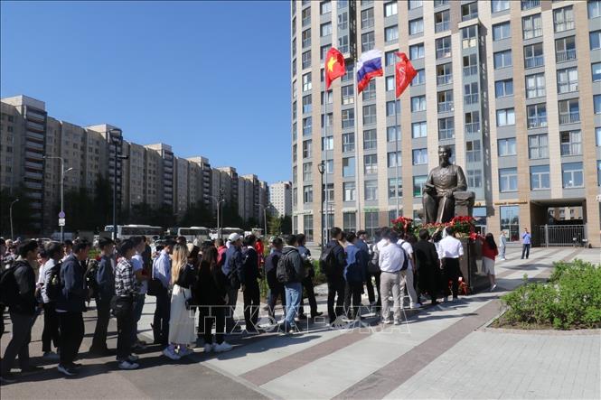 Kỷ niệm 134 năm Ngày sinh Chủ tịch Hồ Chí Minh Tuần Việt Nam tại St Petersburg