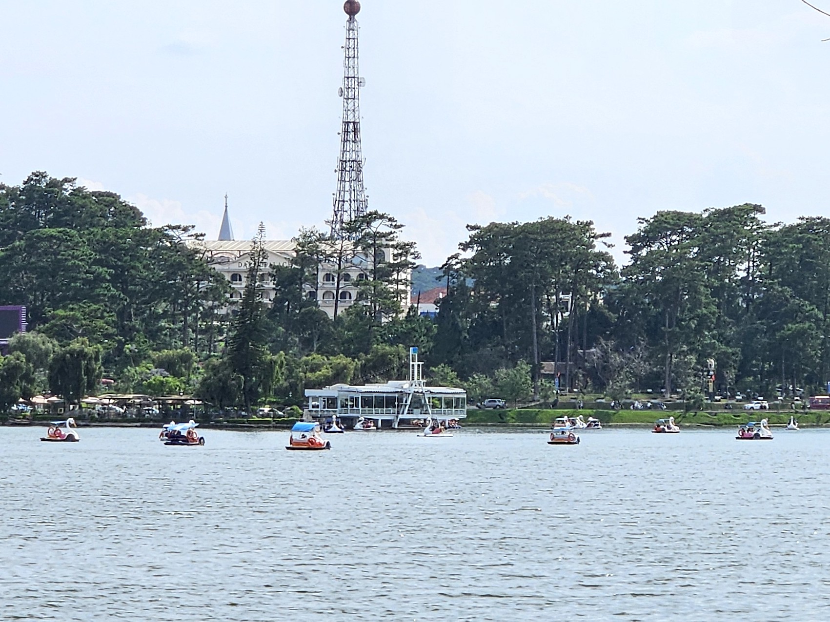 Bài 4 Lâm Đồng phát triển nhanh, toàn diện, bền vững dựa trên kinh tế xanh, tuần hoàn