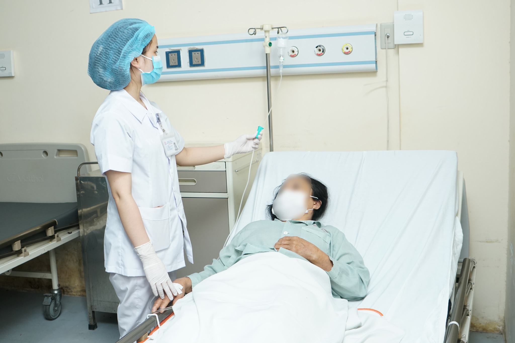 Nhiều bệnh nhân được Quỹ bảo hiểm y tế chi trả hàng tỷ đồng chi phí khám, chữa bệnh