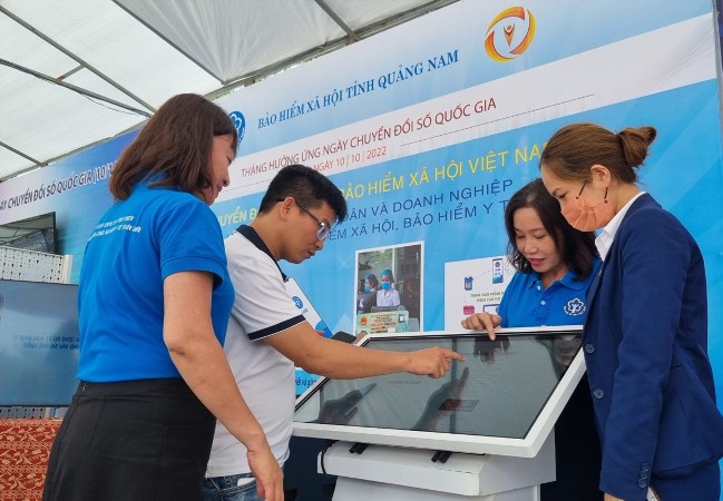 BHXH Việt Nam Quyết liệt chuyển đổi số lấy người dân, doanh nghiệp làm trung tâm phục vụ