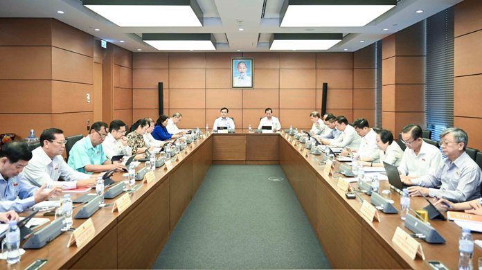 Đẩy mạnh cải cách thể chế, tháo gỡ khó khăn cho doanh nghiệp