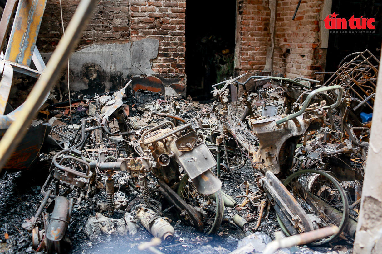 Vụ cháy tại Cầu Giấy, Hà Nội làm 14 người chết, 3 người bị thương