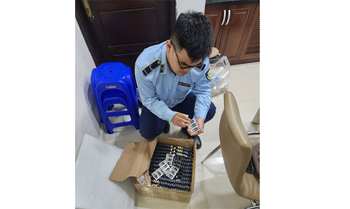 Thu giữ 600 đầu đốt máy hút thuốc lá điện tử không rõ nguồn gốc xuất xứ