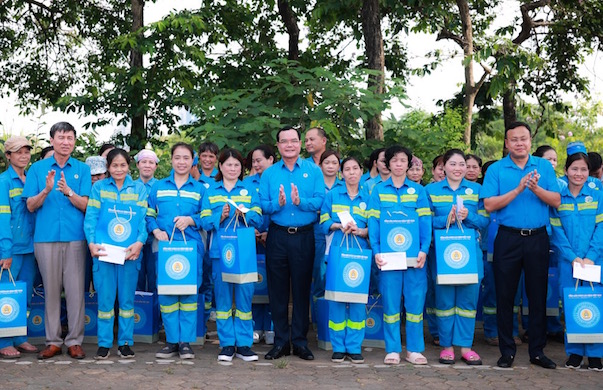 Cải thiện điều kiện, môi trường làm việc cho người lao động