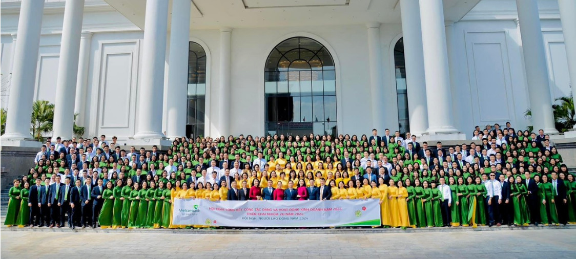 Vietcombank​ Sở giao dịch Phát huy vai trò của đảng viên trong bảo vệ nền tảng tư tưởng của Đảng