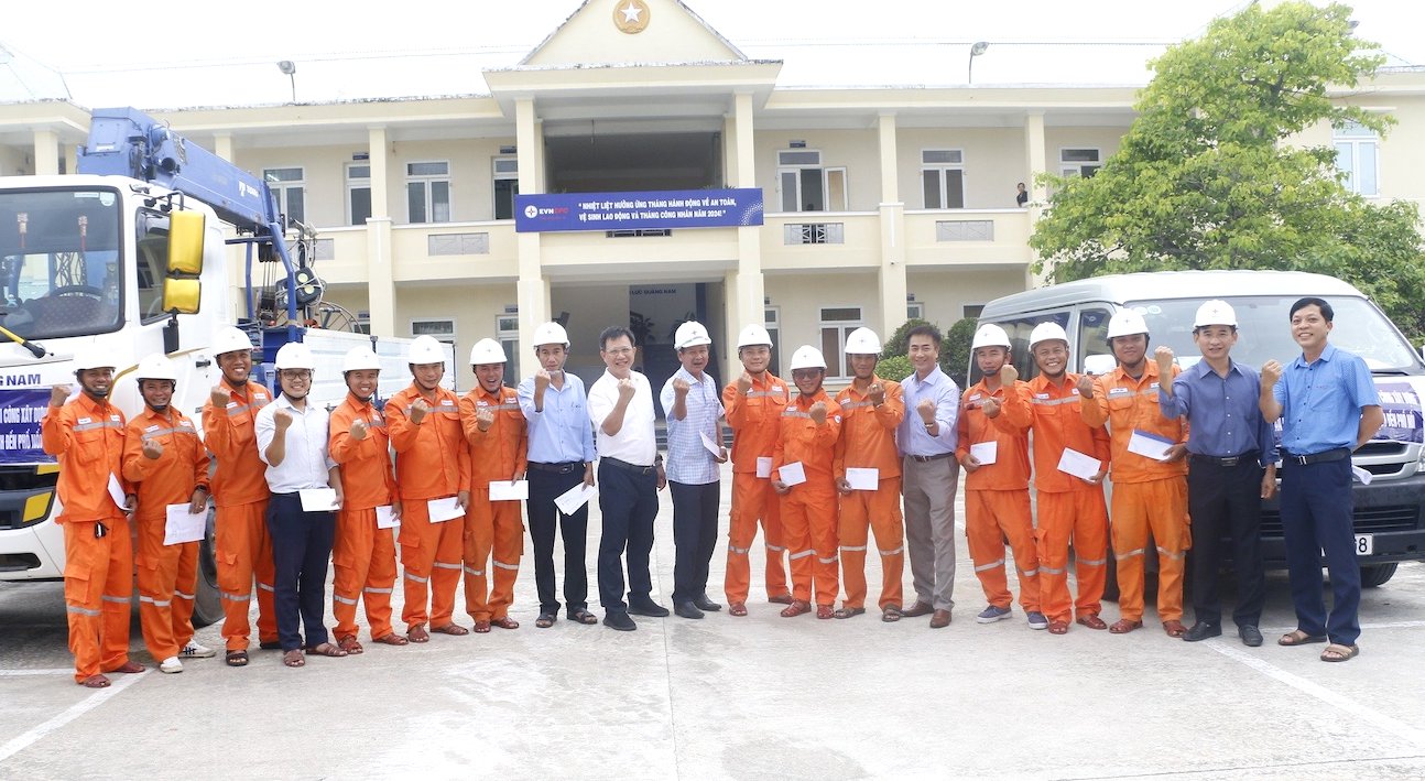 Ra quân hỗ trợ hoàn thành dự án đường dây 500kV mạch 3 Quảng Trạch - Phố Nối