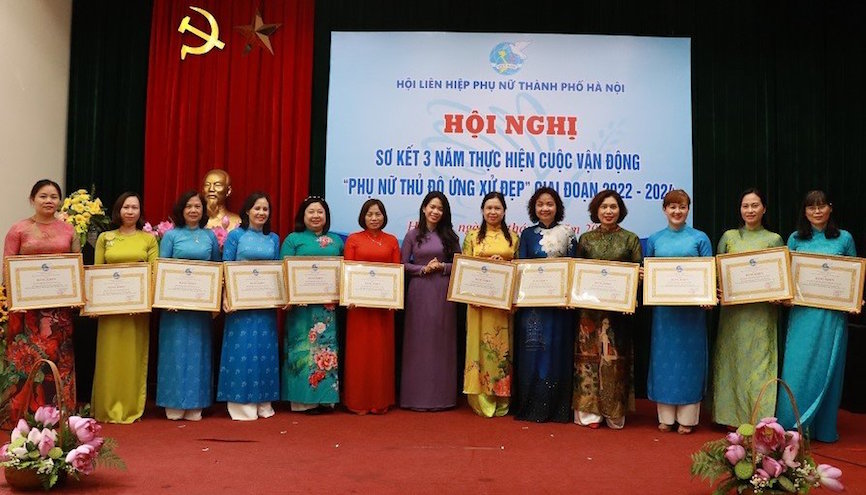 Sơ kết 3 năm thực hiện cuộc vận động Phụ nữ Thủ đô ứng xử đẹp