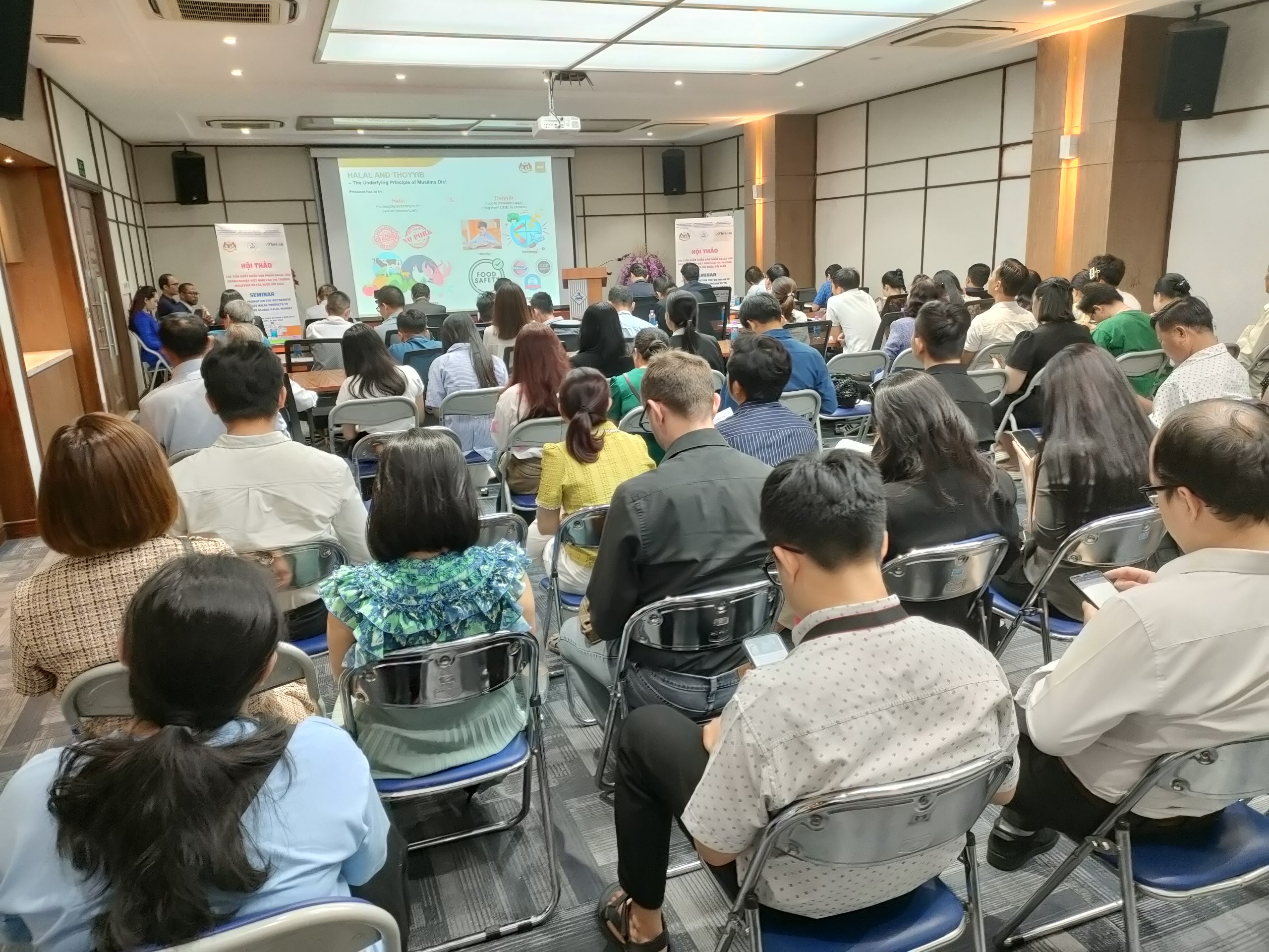 Xúc tiến xuất khẩu sản phẩm Halal của doanh nghiệp Việt vào thị trường Malaysia