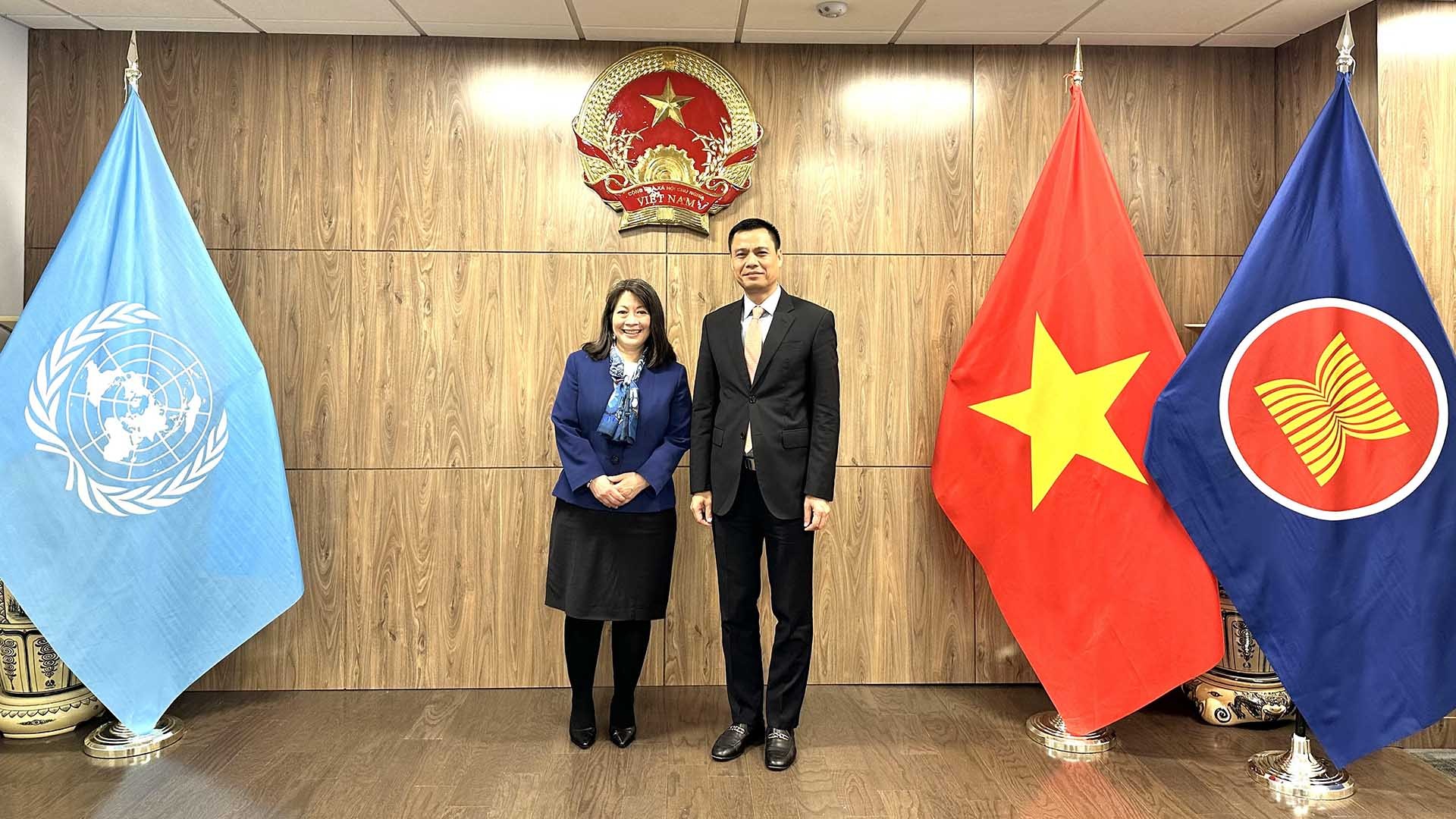 Lần đầu tổ chức kỷ niệm Ngày Quốc tế vui chơi theo sáng kiến của Việt Nam