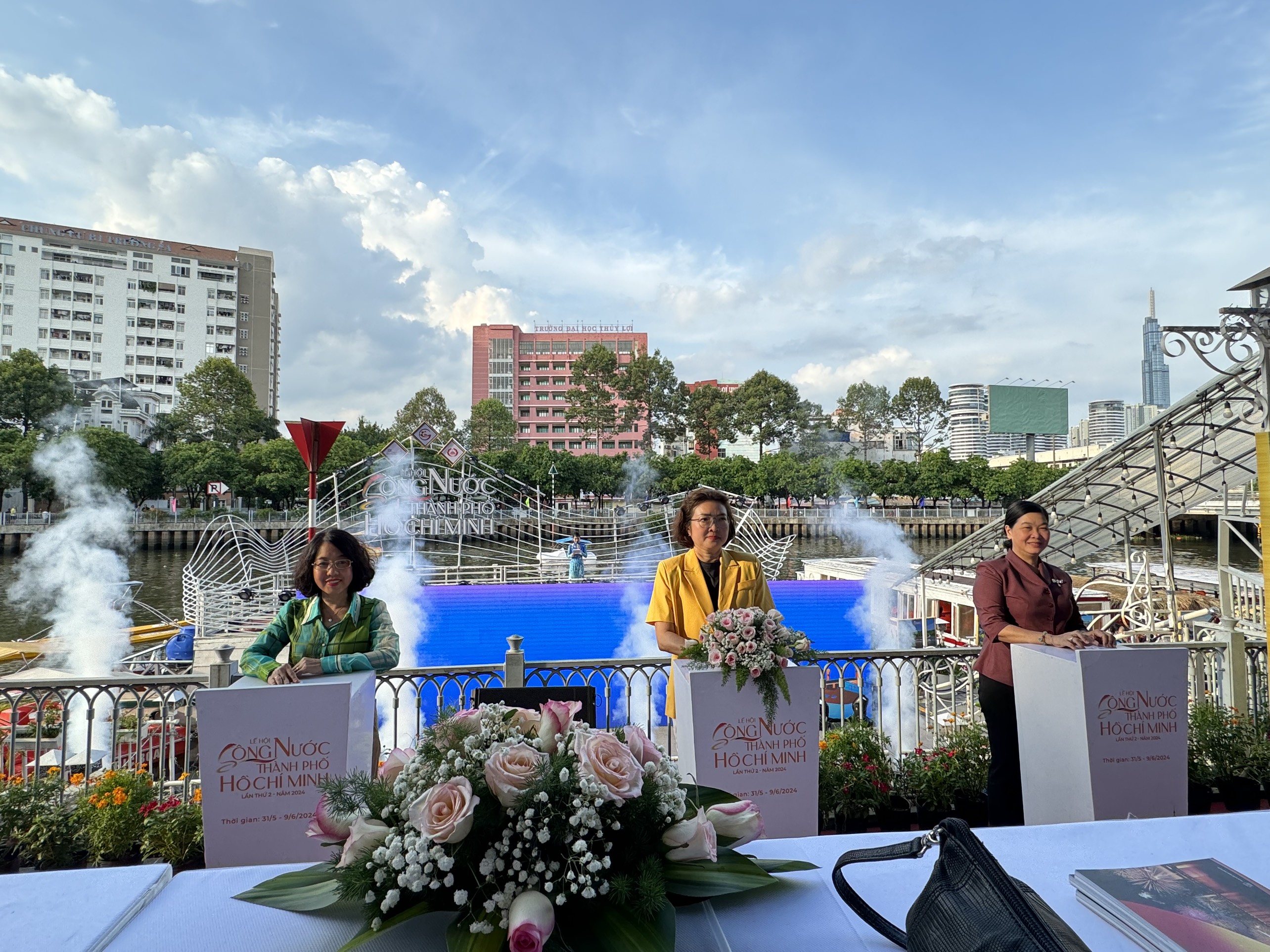 TP Hồ Chí Minh khai mạc không gian Trên bến dưới thuyền