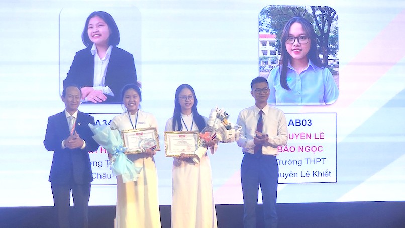 Sân chơi học thuật ngoại ngữ uy tín cho học sinh THPT