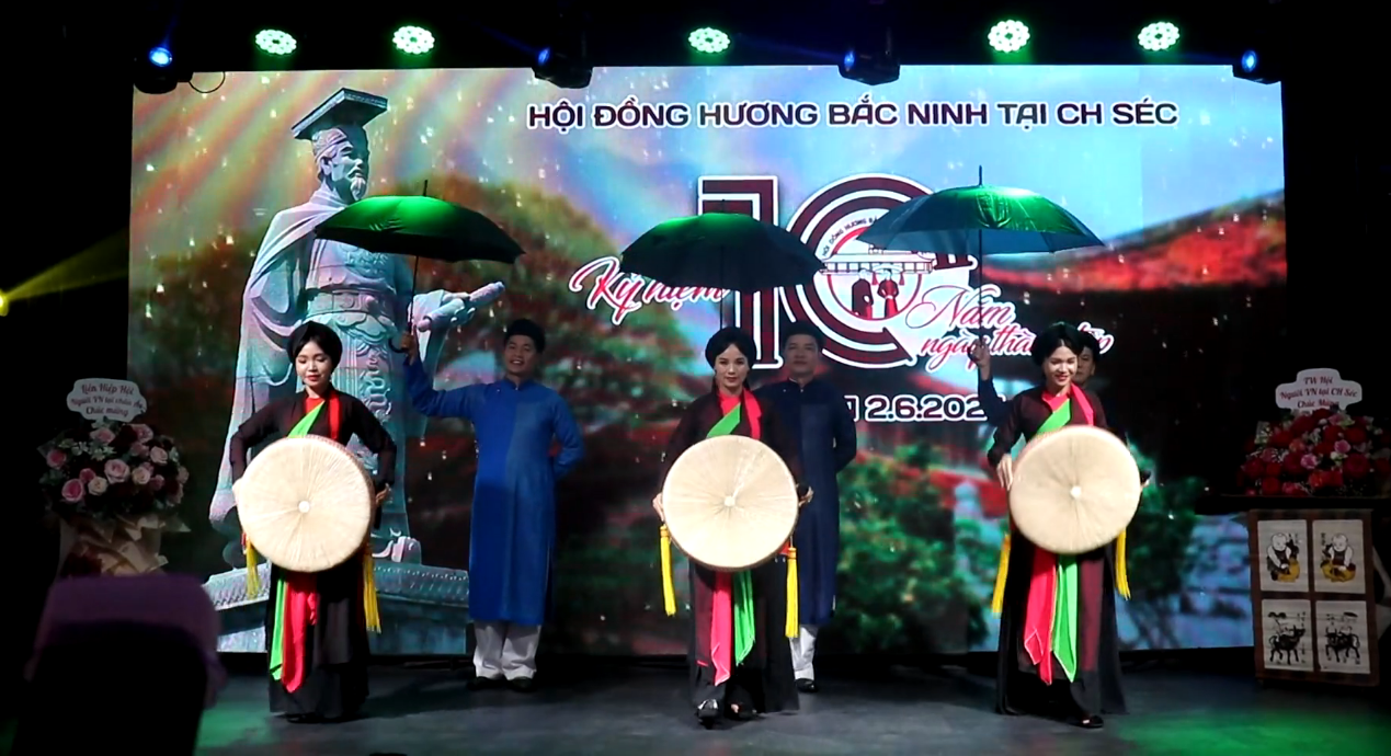 Gìn giữ tiếng hát quan họ tại CH Séc