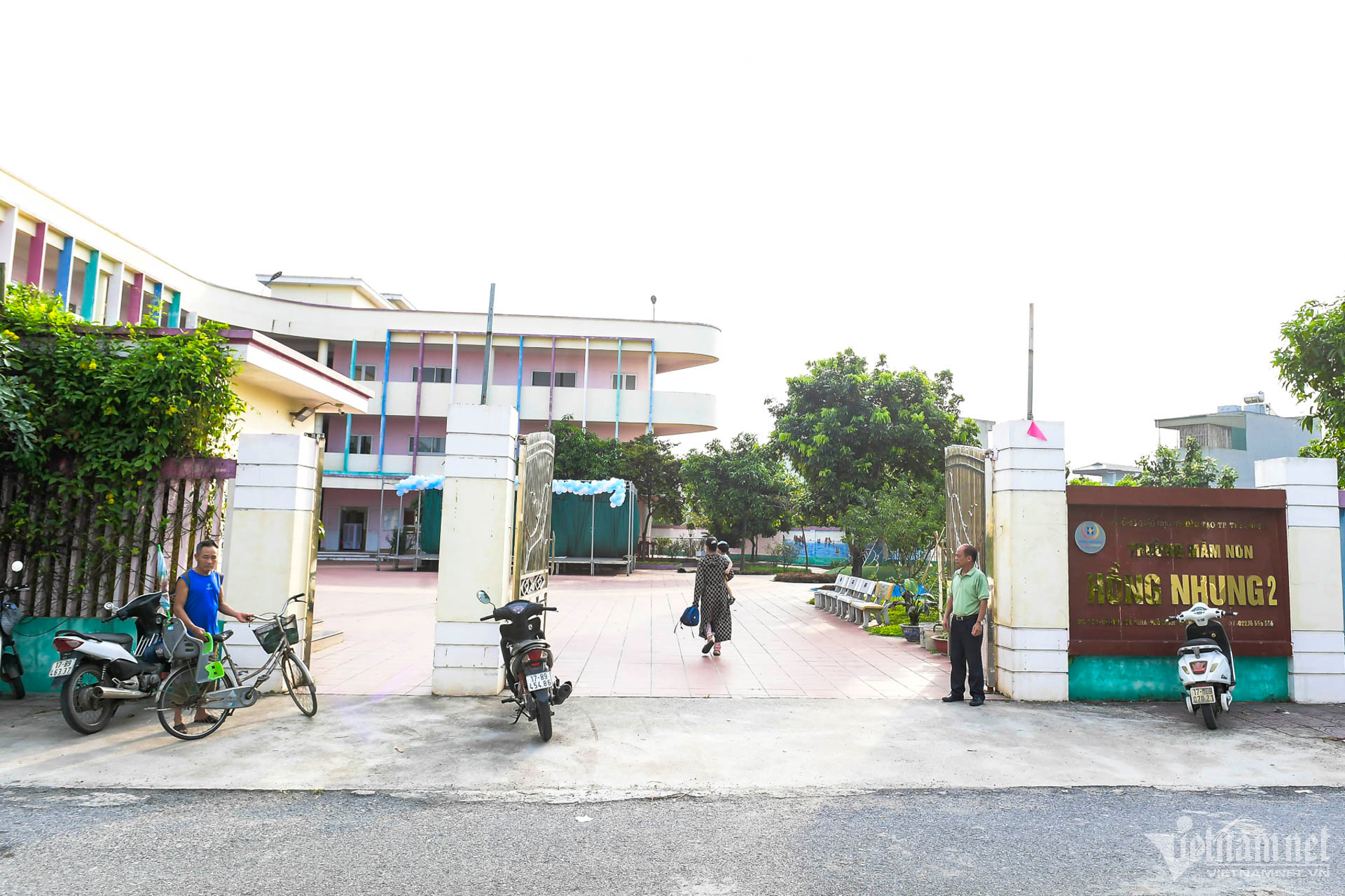 Xe đưa đón học sinh Cần giải pháp toàn diện