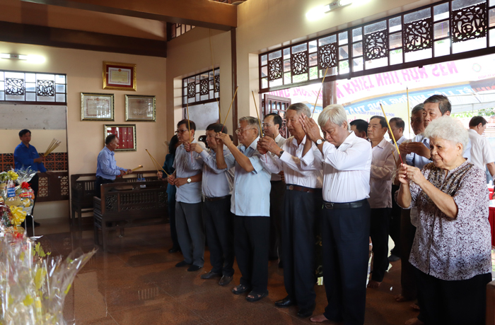 Lãnh đạo tỉnh Đồng Tháp tổ chức Lễ giỗ lần thứ 58 của đồng chí Nguyễn Văn Phối