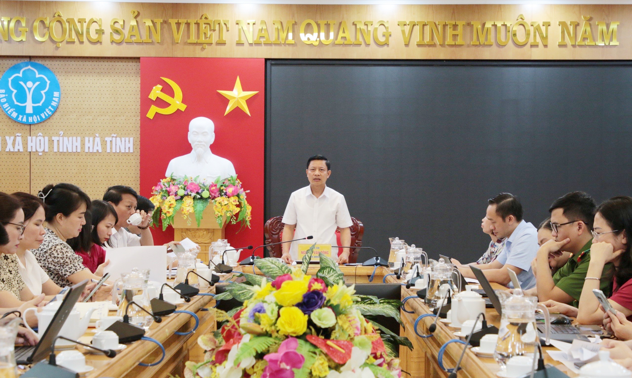 Đảm bảo quyền lợi cho người hưởng lương hưu, trợ cấp BHXH thông qua phương tiện thanh toán không dùng tiền mặt