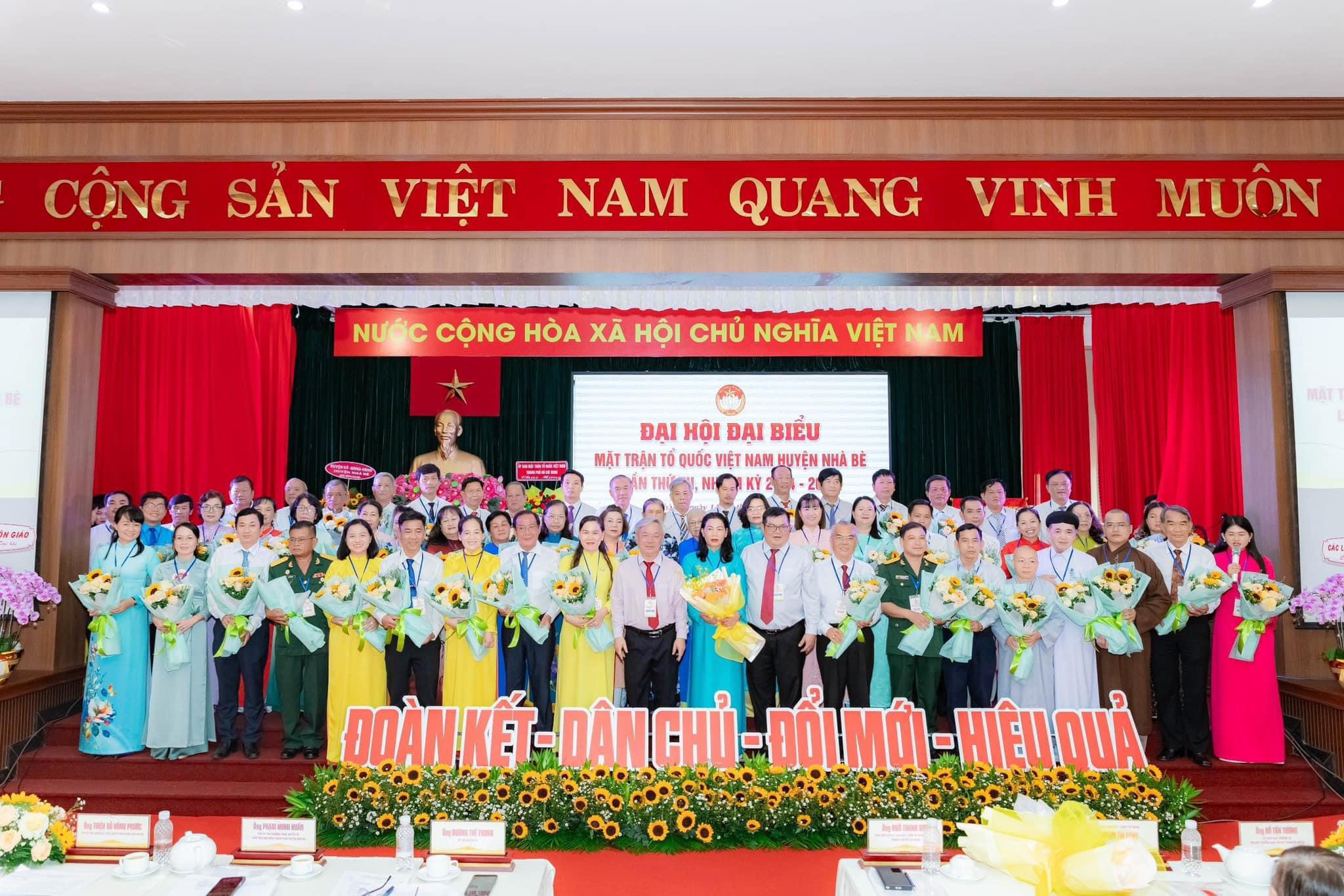 TP Hồ Chí Minh 100 Ủy ban MTTQ Việt Nam quận, huyện và TP Thủ Đức đã hoàn thành công tác tổ chức Đại hội