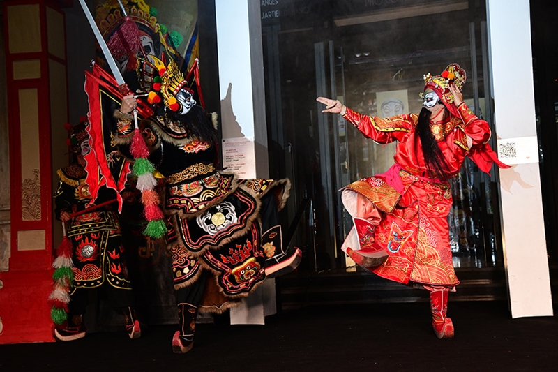 Nghệ thuật hóa trang trên mặt nạ tuồng dân gian Việt Nam