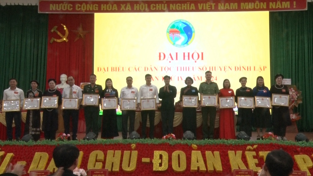 Ngày hội văn hóa dân tộc huyện Đình Lập Lạng Sơn