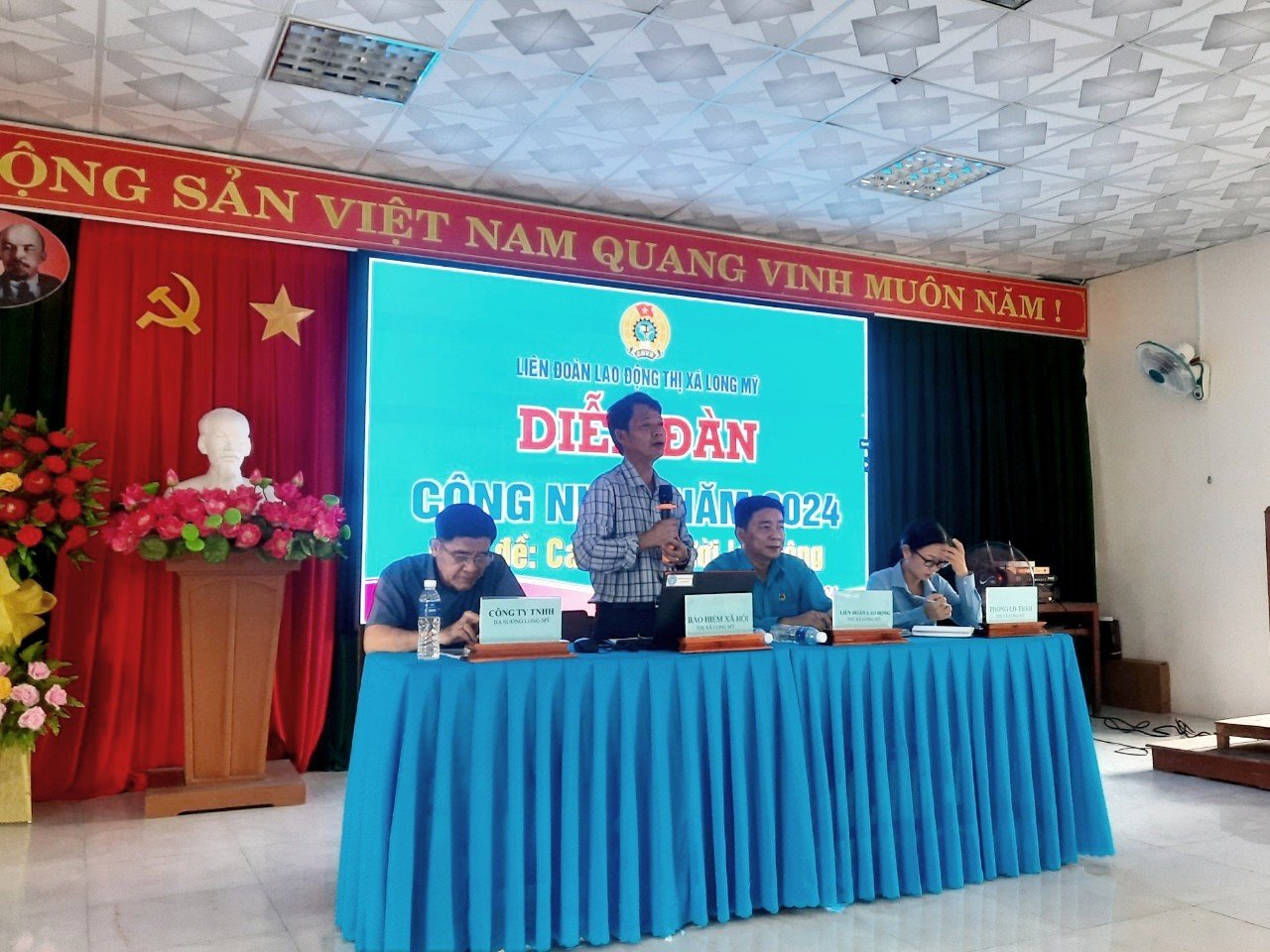 Bảo hiểm xã hội thị xã Long Mỹ với Diễn đàn Công nhân năm 2024