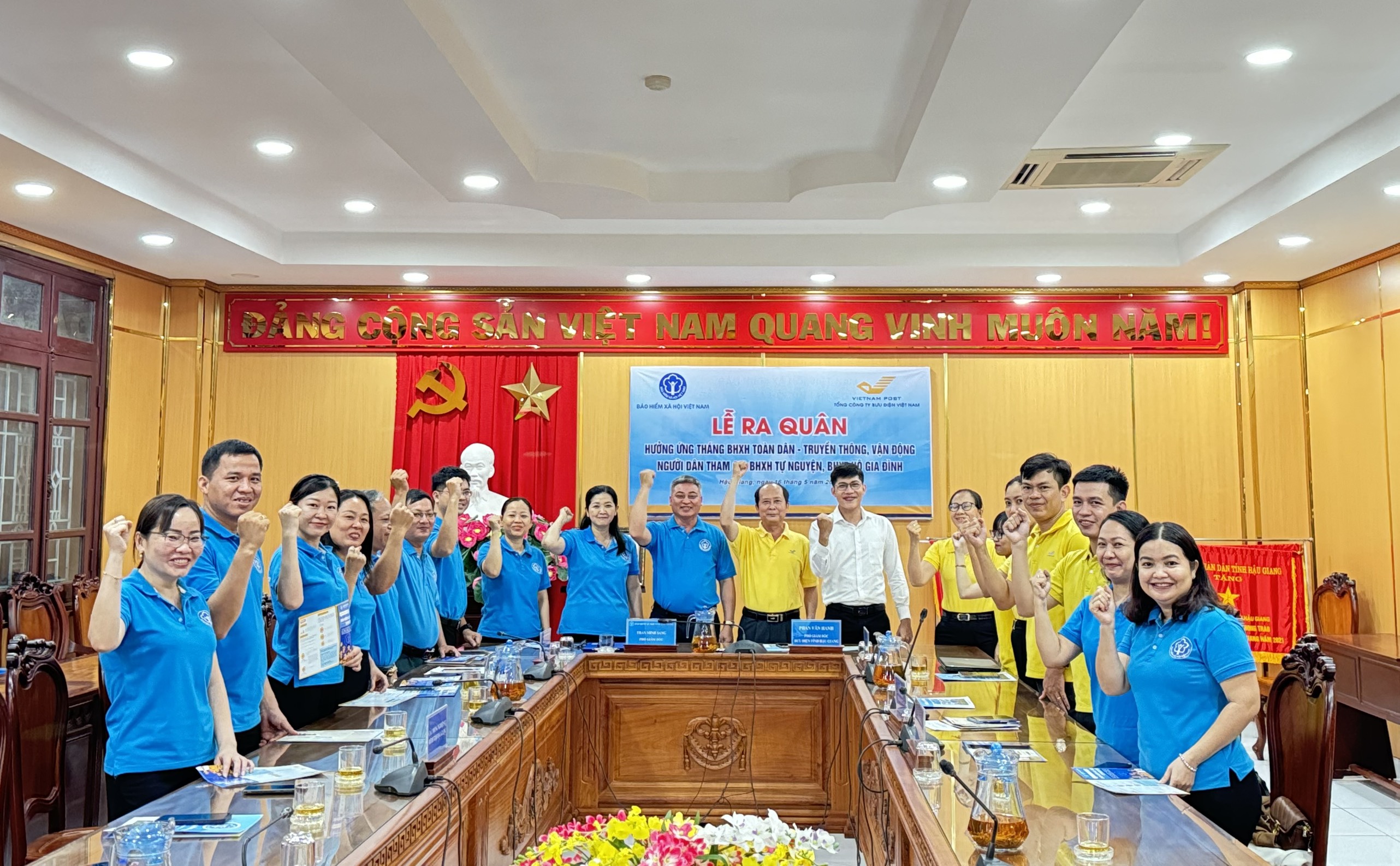 BHXH tỉnh Hậu Giang Ra quân hưởng ứng Tháng bảo hiểm xã hội toàn dân