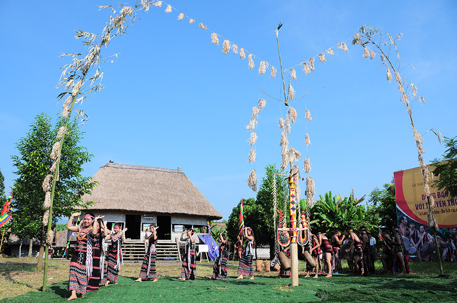 Nhịp cầu kết nối các nền văn hóa trong cộng đồng 54 dân tộc Việt Nam