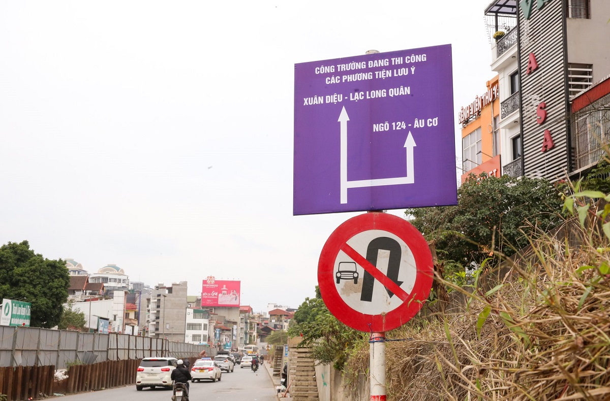 Hà Nội phân luồng phục vụ thi công đường Âu Cơ