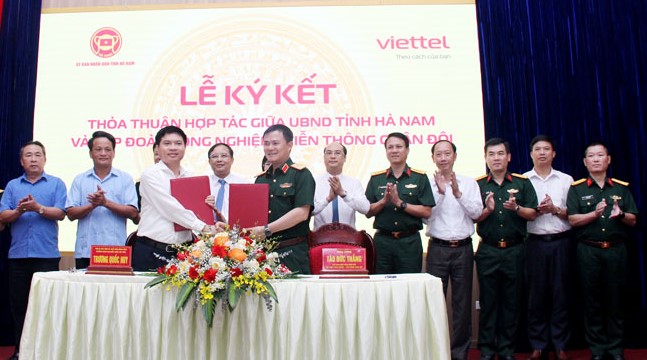 Hà Nam Đề nghị Viettel hỗ trợ, hợp tác xây dựng đồng bộ chính quyền số, kinh tế số, xã hội số