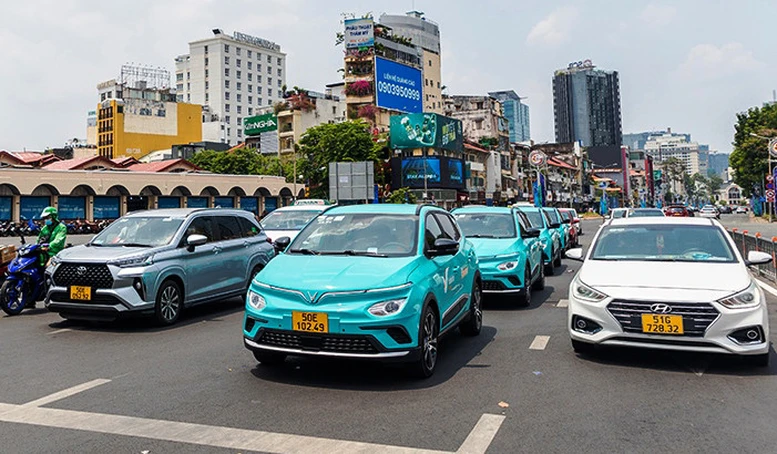 Chính sách hỗ trợ doanh nghiệp kinh doanh taxi chuyển đổi sang xe điện

​
