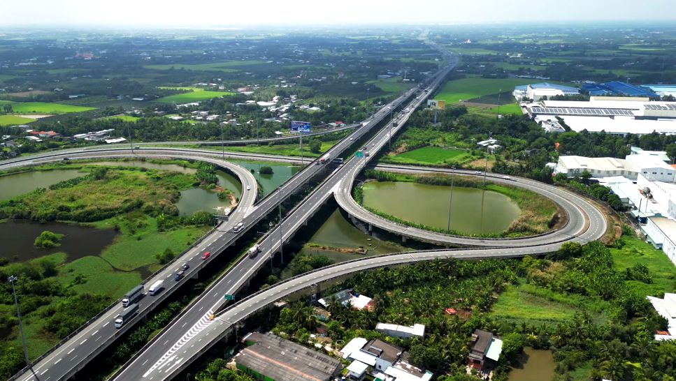 Long An tình hình kinh tế đạt kết quả tích cực trên hầu hết các lĩnh vực