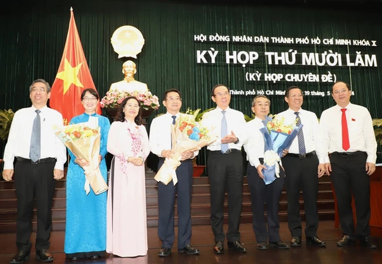 Phê chuẩn kết quả bầu, miễn nhiệm Phó Chủ tịch UBND TP Hồ Chí Minh