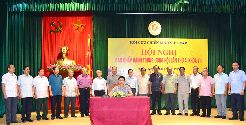 Phấn đấu xóa nhà tạm cho hơn 7 000 hộ gia đình cựu chiến binh