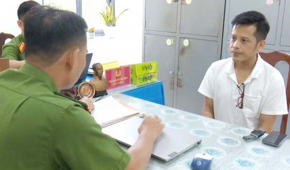 Bắt đối tượng lừa đảo, chiếm đoạt gần 500 000 USD